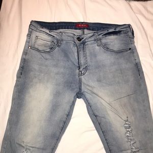Men’s Skinny Guess Distressed Jeans